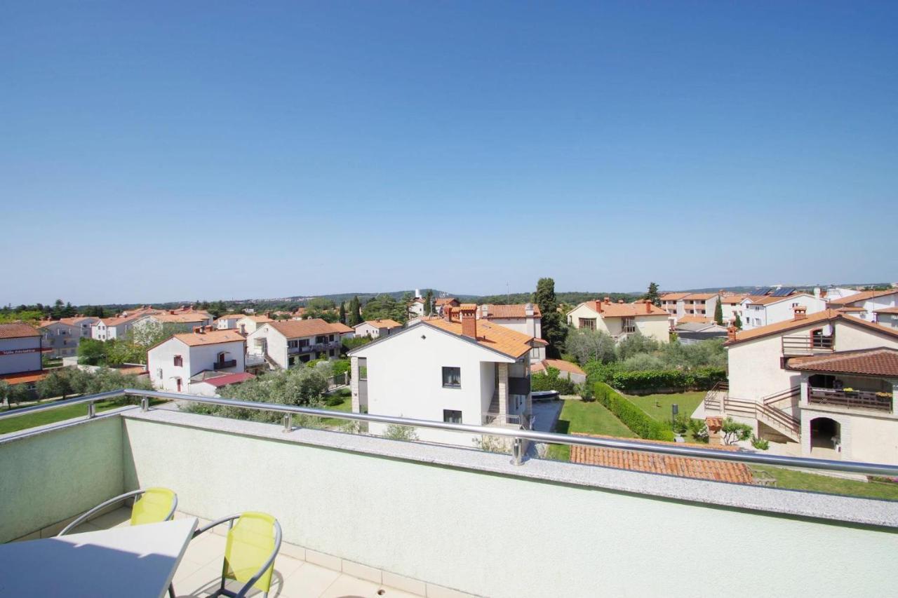 Holiday Apartment Sky, Медулин Экстерьер фото